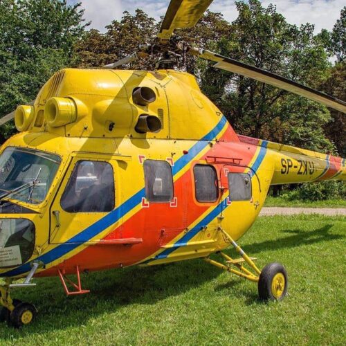 zabytkowy helikopter ratowniczy